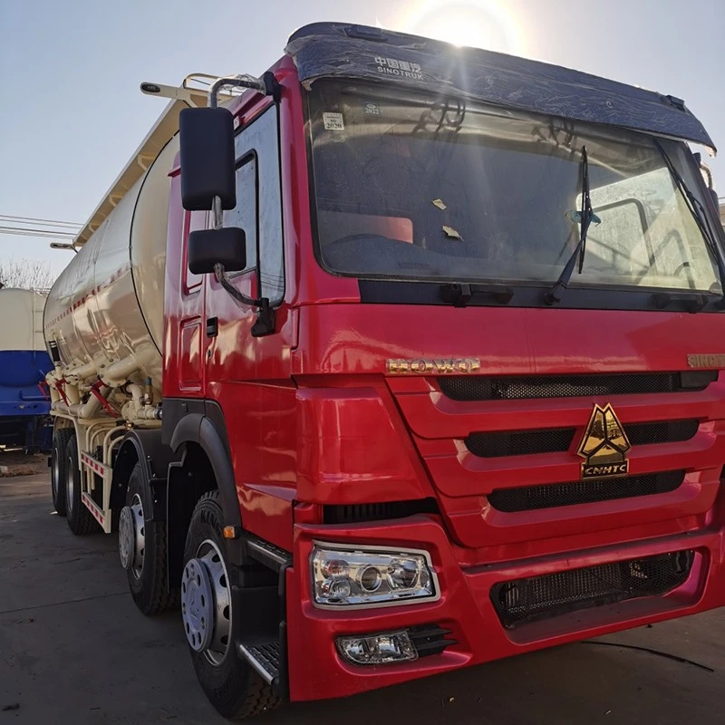 HOWO 35000 Liter Oil Tanker Truck factory HOWO 35000 Liter Oil Tanker Truck factory